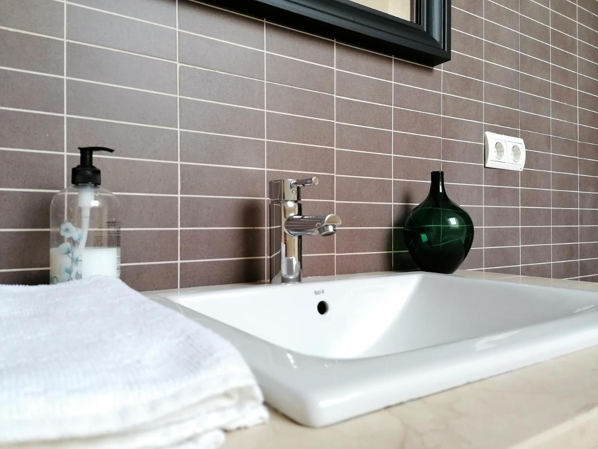 El Sumiciu Apartment อาบีเลส ภายนอก รูปภาพ